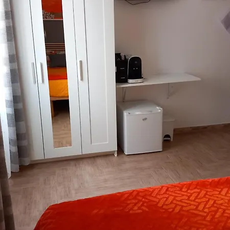 Da Irene Проживание в семье Сассари